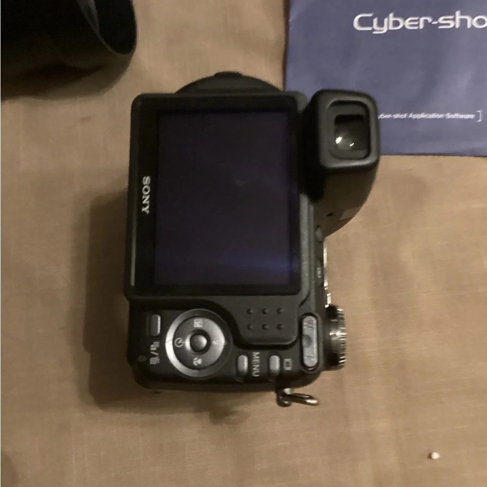 Sony Cyber-shot DSC-H5 Digital Camera - Black and Silver